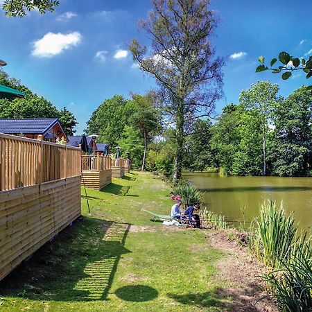 Upton Lakes Lodges Cullompton Exterior foto