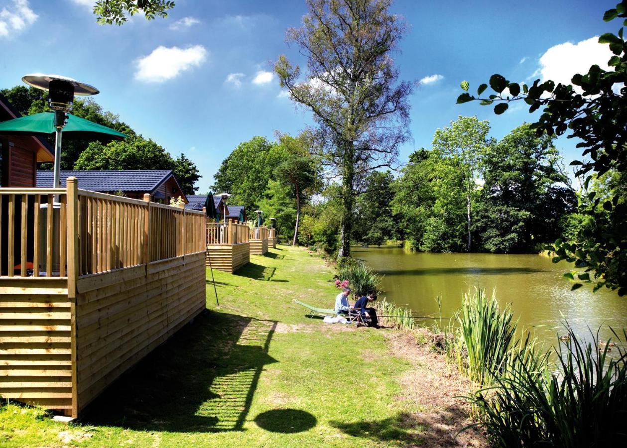 Upton Lakes Lodges Cullompton Exterior foto